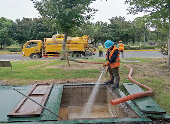南朗镇化油池清理